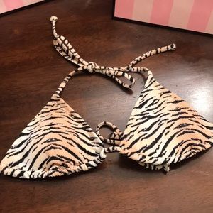 NWOT Victoria’s Secret Bikini Top
